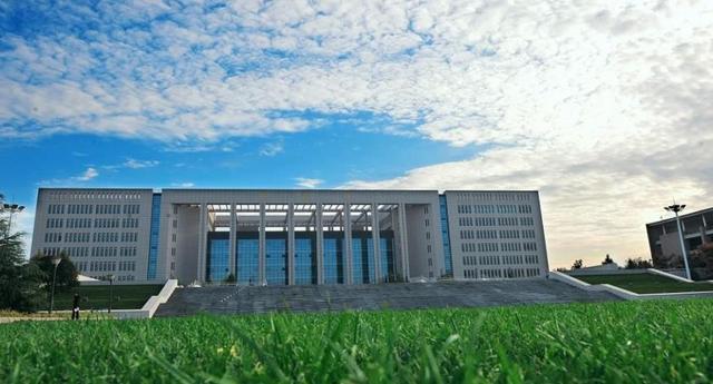 地区网站排行_“东北地区”高校排名出炉,哈工大稳居榜首,东北大学却跌出前三