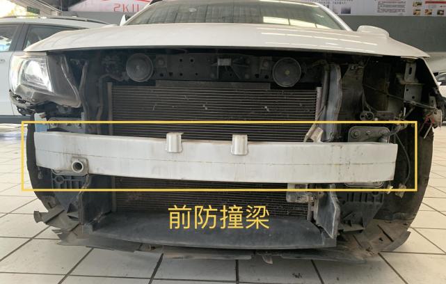 四辆车的前防撞梁对比,仅供了解汽车常识,不具备参考价值!