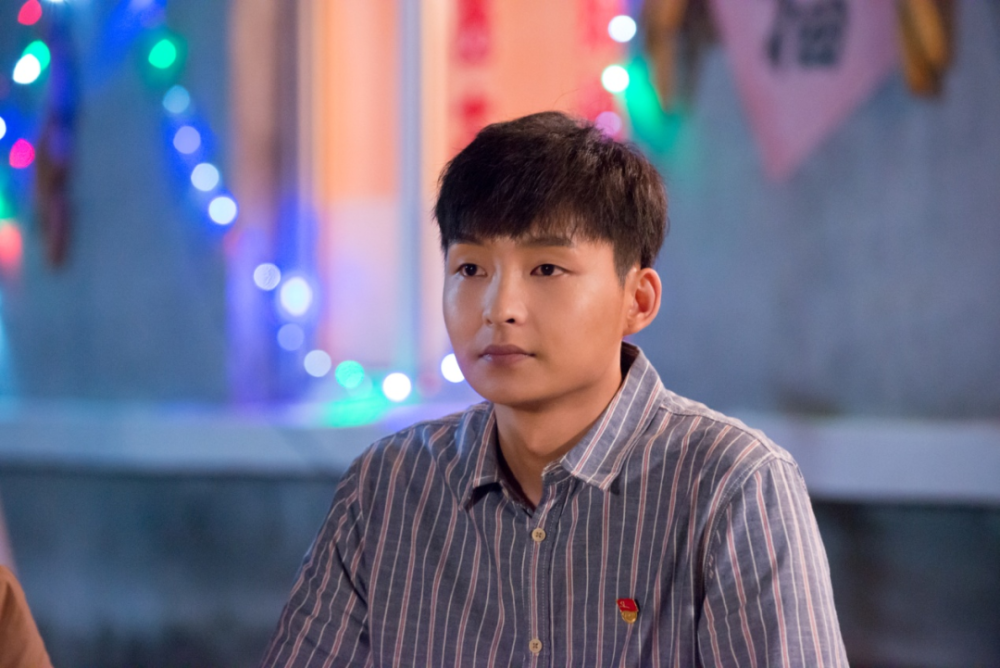 权威发布|鸡西市首部院线电影《兴凯湖畔》首映式及