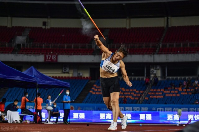 吕会会晋级东京奥运会女子标枪决赛!