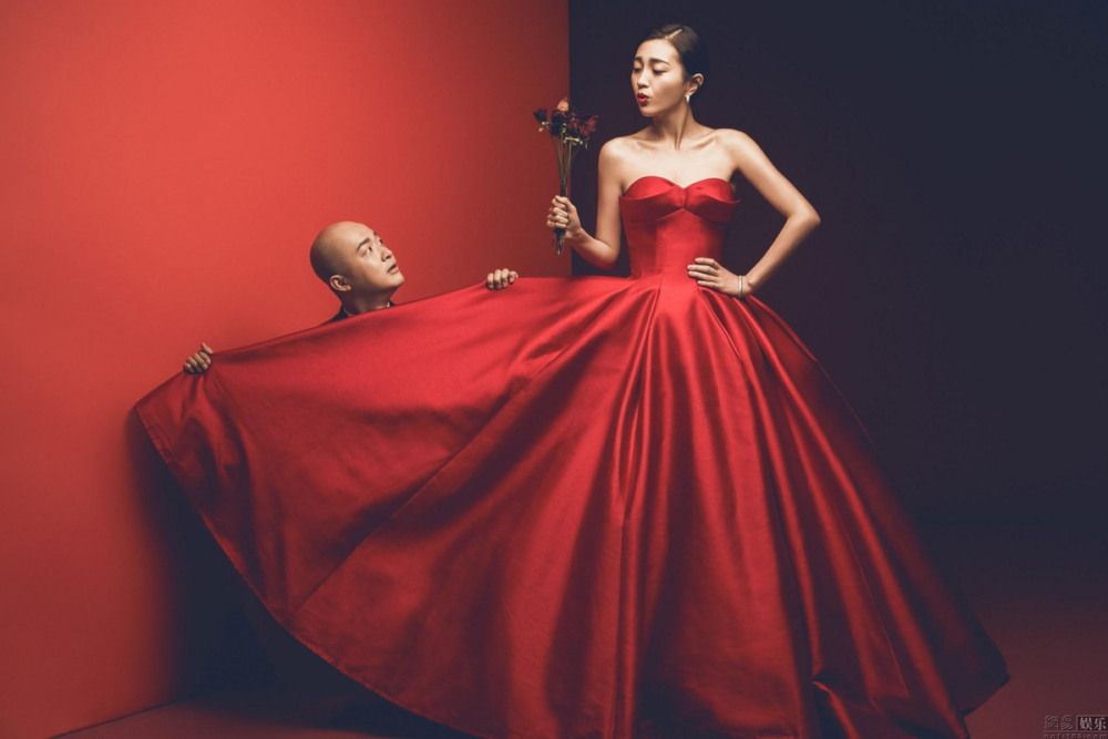 明星们的搞笑婚纱照王祖蓝自黑身高陈小春应采儿造型搞怪