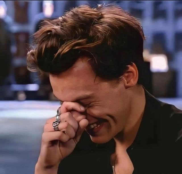 harry styles 官宣美国巡回演唱会,全美四十场