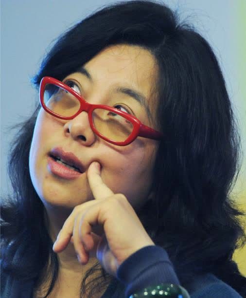 还有,他也败给了母亲吴秀琴的溺爱纵容!