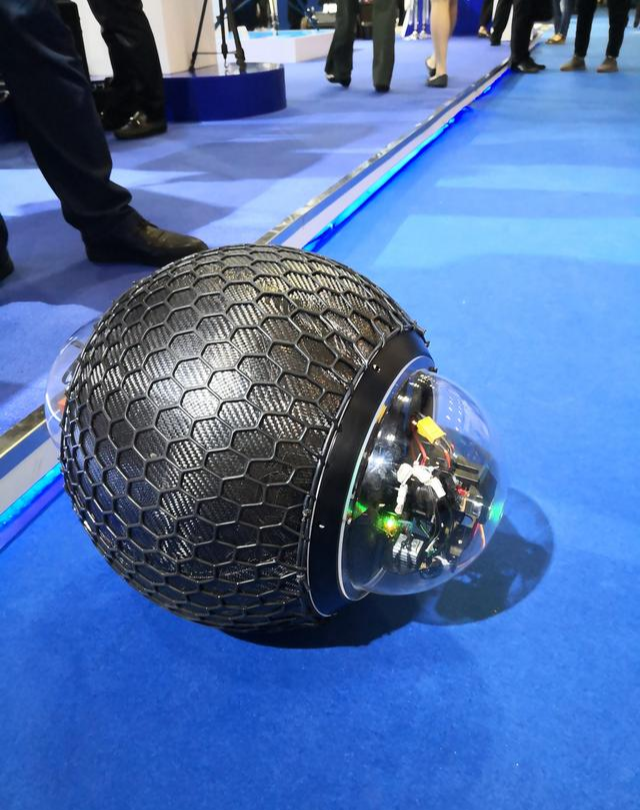 滚动式探测,球形机器人原来是这么工作的_腾讯新闻