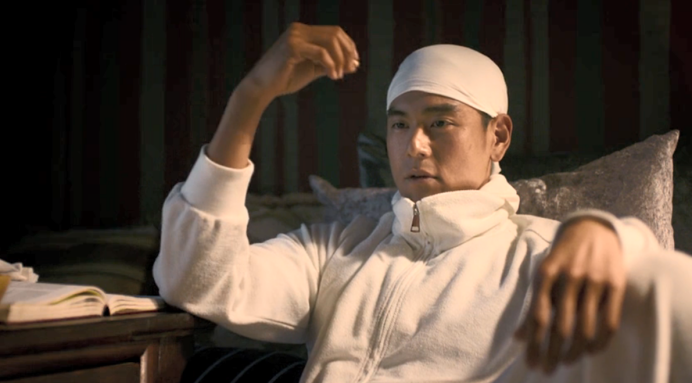 邪不压正 朱潜龙口中的 高人 就是指蓝青峰 有多处暗示 全网搜