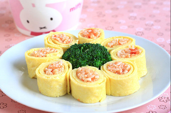 米饭的n种做法—第159课:西红柿饭卷