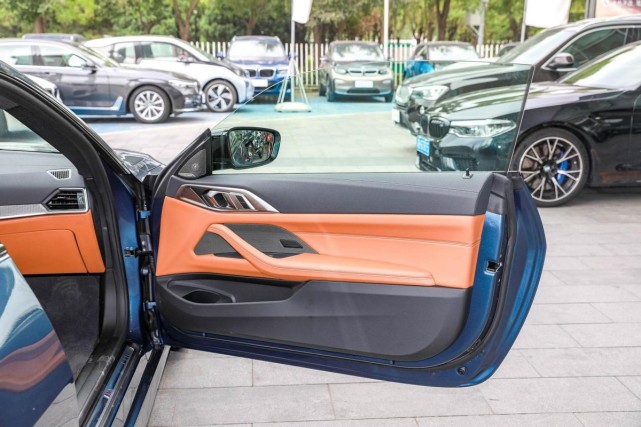 后驱 无框门,5.8秒可破百,原装进口价格还不贵,带你看宝马4系