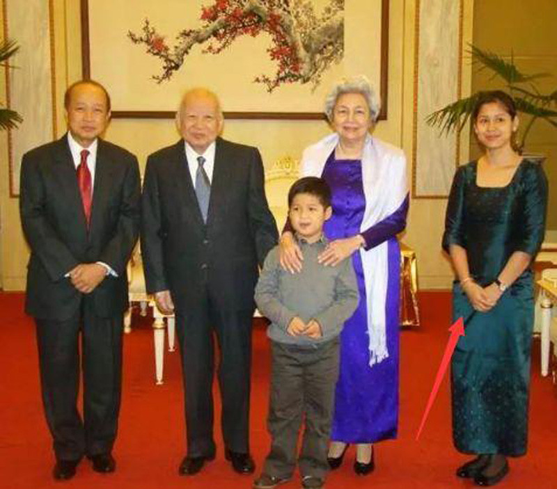 拉那烈亲王年轻时被首相抓走坐牢年老时又出了三场车祸