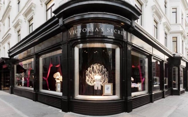 由next控股维密英国25间门店和爱尔兰门店,而剩余资产则进入破产接管