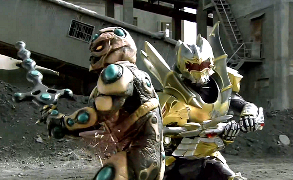 铠甲勇士甲虫兽能压制帝皇铠甲换成炎龙铠甲上场分分钟秒杀