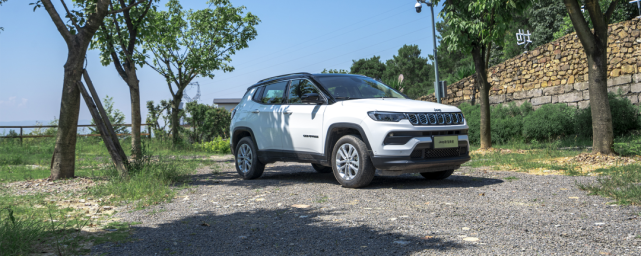 哔哔car【49期】丨试驾jeep指南者:它不够完美,但足以"远方"