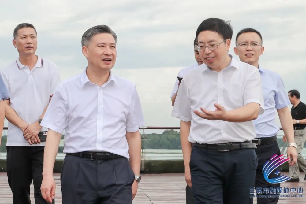 走进兰湖省级旅游度假区,纯净自然的湿地,潺潺灵动的溪流,郁郁葱葱的