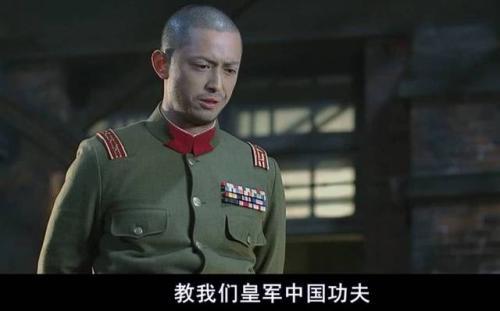 《精武门》等功夫影视作品中,主人公的对手往往是练习过空手道的日本