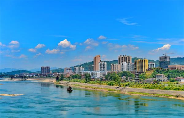 高举"兴工强县"大旗 建设现代化新辰溪