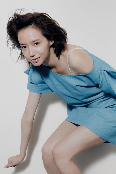 林俊杰:常年碰瓷金莎和田馥甄,绯闻女友从女大学生到