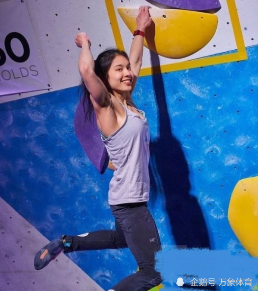 阿兰娜·叶普在1993年出生于温哥华,是一名华裔,她在9岁的时候就开始