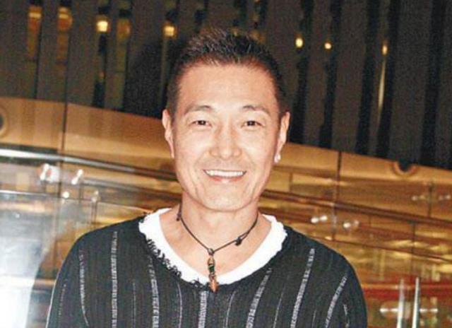 所以这次参演《怒火重案》,很多影迷都希望卢惠光能和甄子丹再来一场