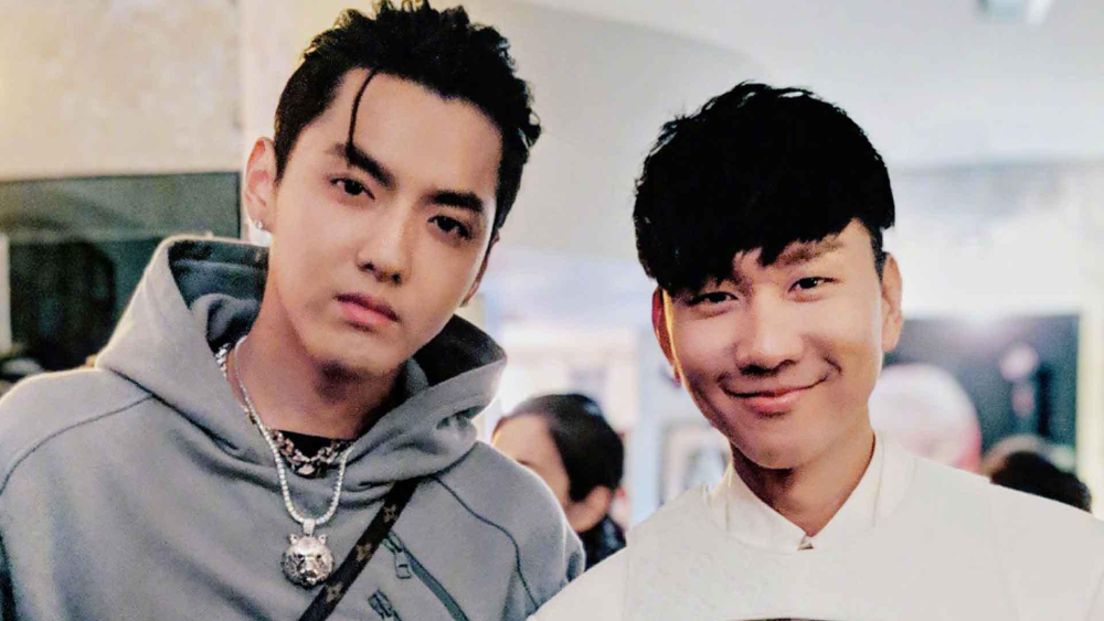 何炅受吴亦凡事件牵连后报警好人何老师为啥被吐槽成这样