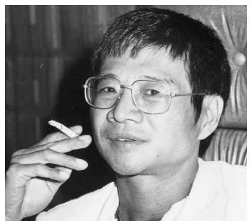 1957年,倪匡戴罪潜逃,无意中坐错了火车,偷渡香港后意外变才子