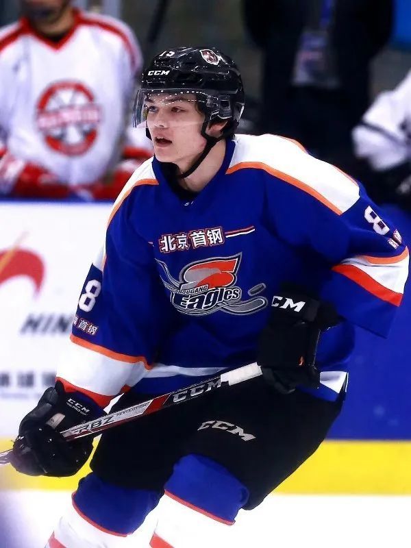 中国田径首位归化运动员的故事,也太高能了吧!