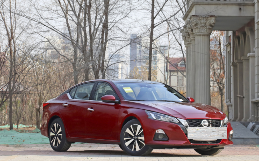 以价换量,日产天籁让利3.1万,2.0t油耗6.6升,雅阁要卖不动了