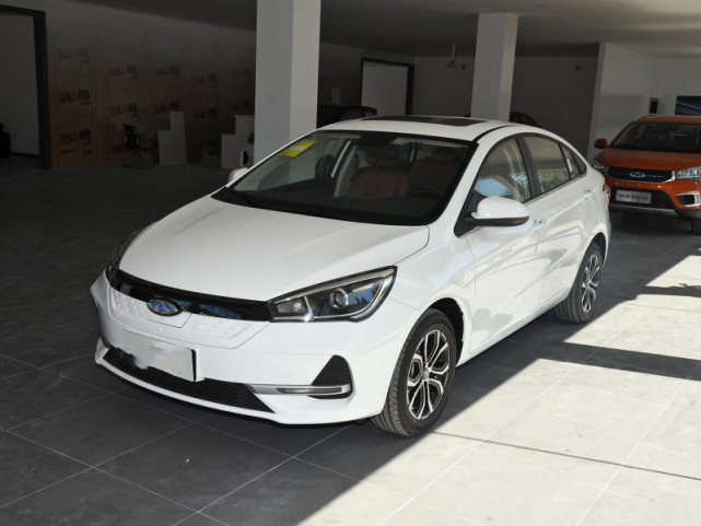 奇瑞新能源艾瑞泽e开启智慧之门