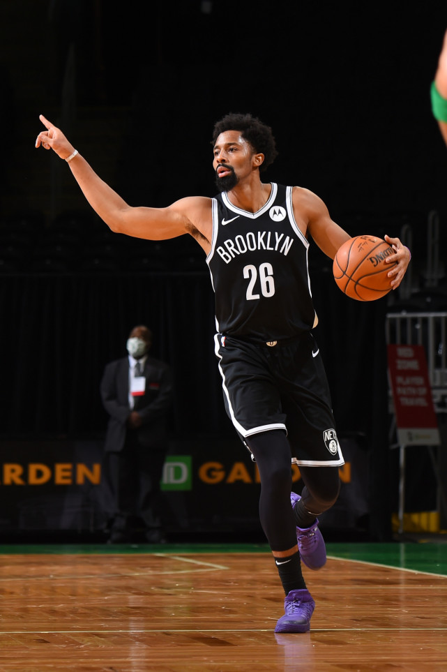 丁威迪发视频告别篮网,哈登詹皇出镜,拥抱科比令人泪目!