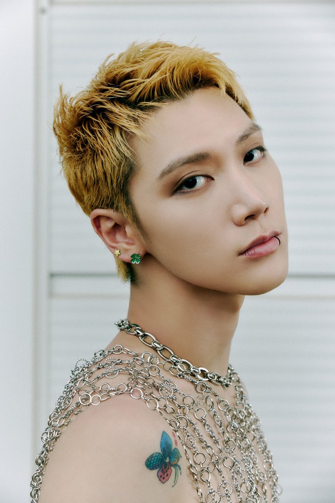 威神v成员ten个人单曲《paint me naked》,预告自由奔放无限魅力!