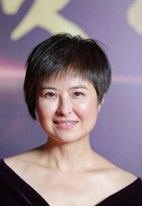 张泉灵在央视工作18年因医生误诊癌症辞职如今她怎样了