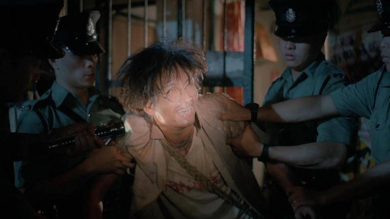 拆弹专家2的白发魔男是谢君豪的救命稻草