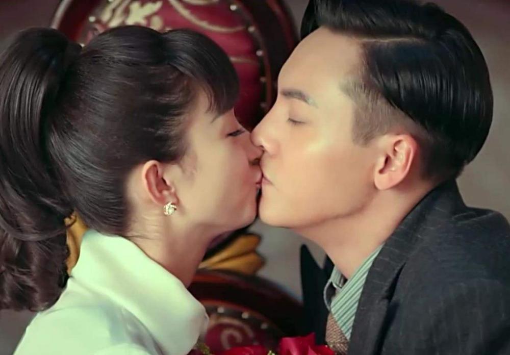 赵丽颖合作过的四位男星,前三位都混成一线,唯独他"凉比红还快"