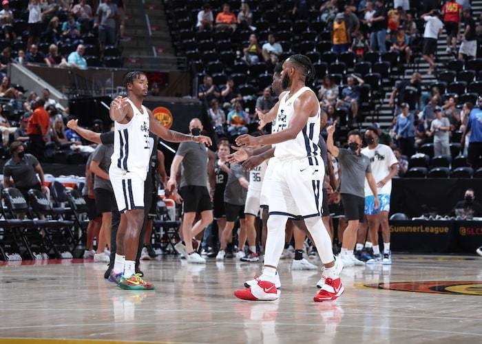 灰熊75-94不敌爵士白队