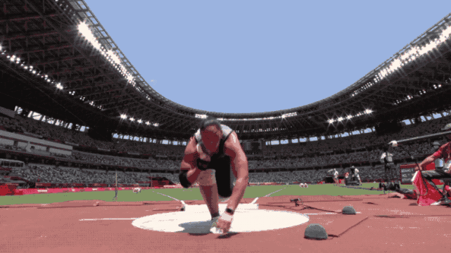 新西兰铅球名将亚当斯是nba名将亚当斯姐姐新西兰女爵夫人