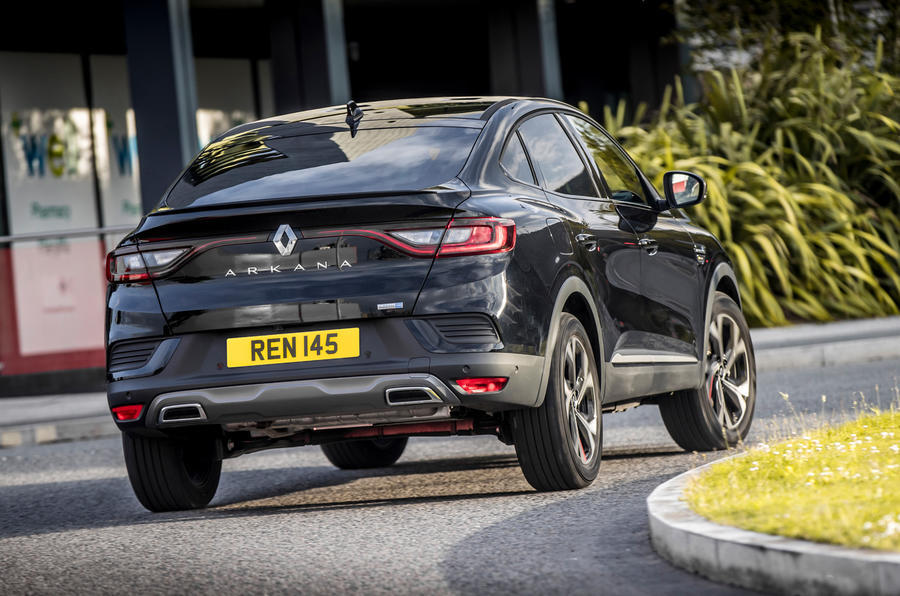 2021款雷诺arkana轿跑suv虚有其表的装腔作势