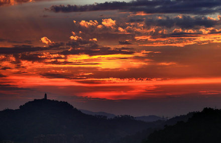 杭州彩霞美如油画