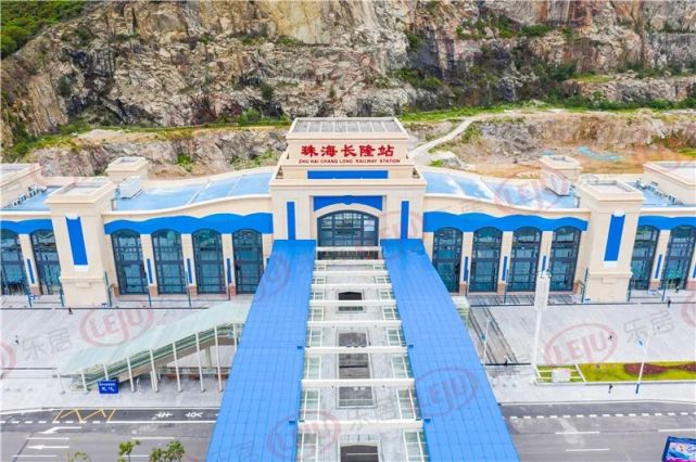 其中分别设有珠海站,湾仔北,湾仔,十字门,金融岛,横琴站,横琴长隆站