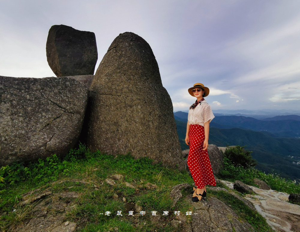 廣西五皇山,景色絕美彷彿非洲稀樹草原,遊人卻很少知道