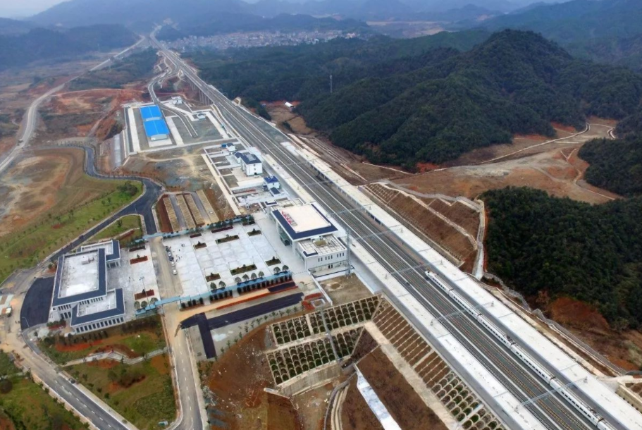 湖南斥128亿修建双向四车道高速全长113km沿线地区迎来新发展