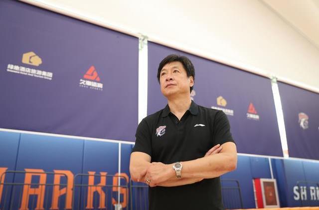 李春江有望再冲总冠军！上海队将取代辽宁男篮，成广东队最强对手
