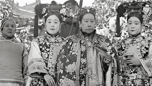 晚清第一美人有多美 百年前的老照片都难掩丽质 最后却孤独终老 全网搜