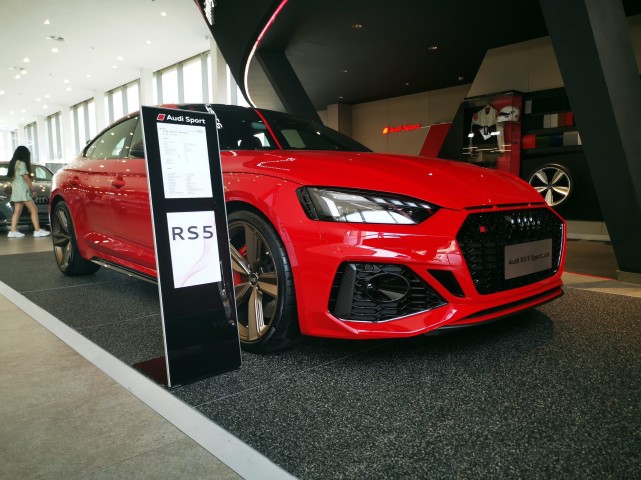 暗金色轮毂就已经彻底种草了 rs5绝对是年轻人的杀器|轮毂|性能车