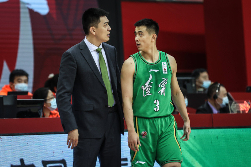 杨鸣将强势斩获李京龙，只要有他，辽宁的总冠军绝对稳！