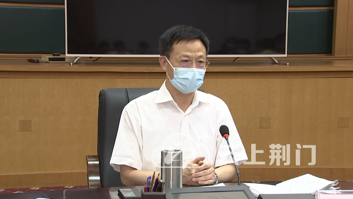 王祺扬:坚决遏制疫情蔓延外溢 打赢疫情防控这场硬仗