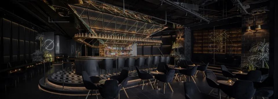 本项目是酒吧品牌pluto在安徽合肥布局的一家新店,选址位于综合商业体