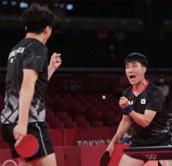 韩国男团cp排行_韩国男团大CP汇总合辑,流量大咖的CP生活