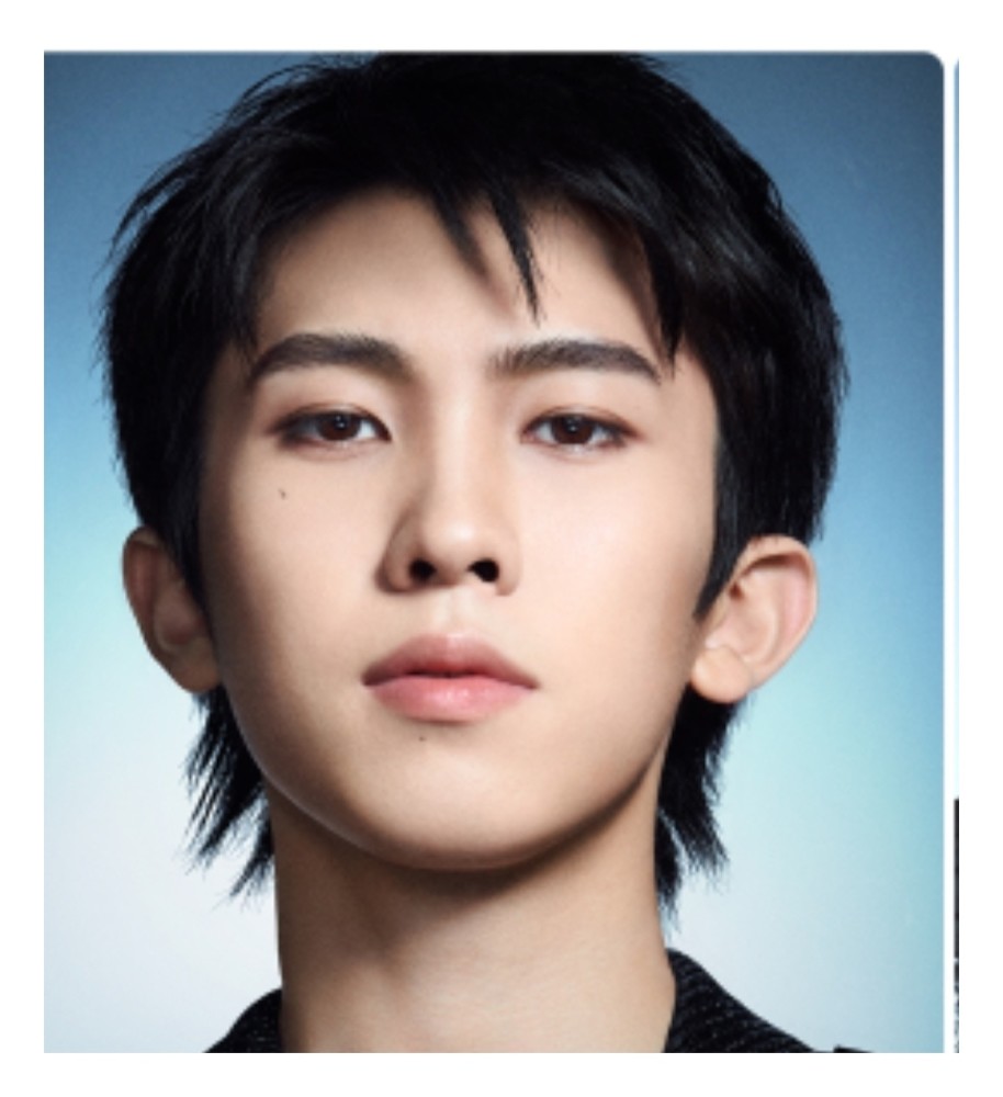 into1新专风暴眼发布个人预告照,全员特工_腾讯新闻