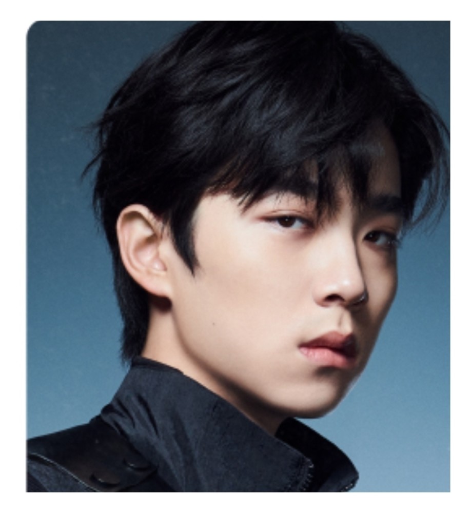 into1新专风暴眼发布个人预告照,全员特工_腾讯新闻