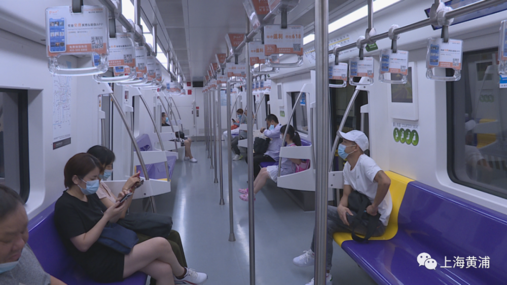 地铁夏季"分区调温"试行,乘客喜忧参半