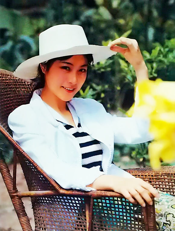 80年代女星陈烨,与刘晓庆三度合作,当红时出国留学,如今咋样了_腾讯