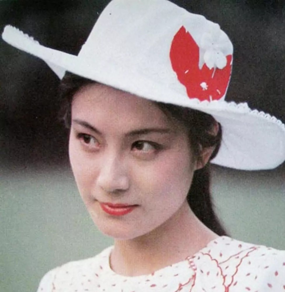 80年代女星陈烨,与刘晓庆三度合作,当红时出国留学,如今咋样了_腾讯